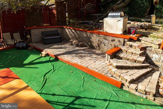 223 REBEL HILL RD, Conshohocken, PA 19428