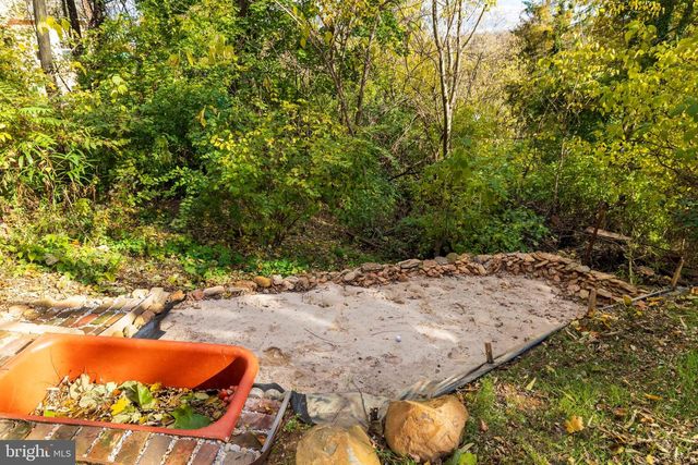 223 REBEL HILL RD, Conshohocken, PA 19428