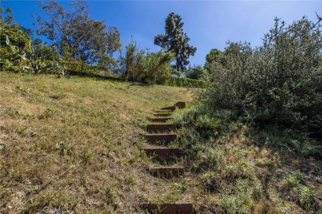 10210 La Canada, Shadow Hills, CA 91040
