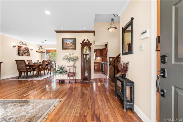 1 Nita Street, East Northport, NY 11731