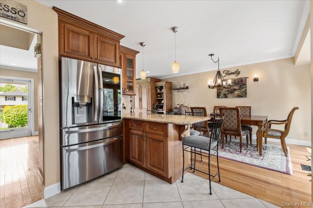 1 Nita Street, East Northport, NY 11731