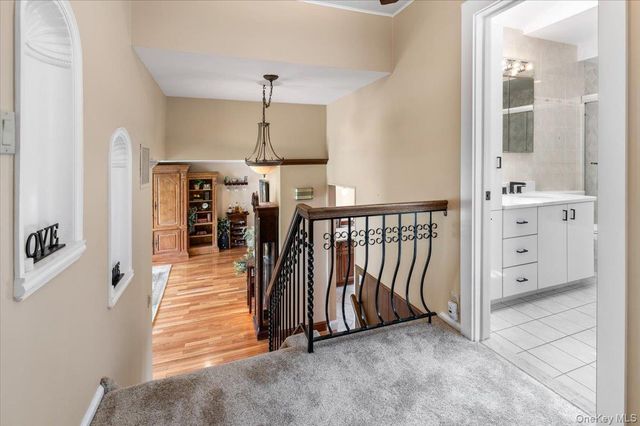 1 Nita Street, East Northport, NY 11731