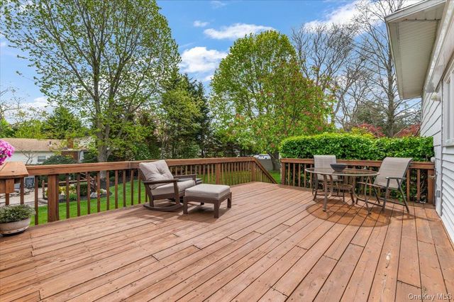 1 Nita Street, East Northport, NY 11731