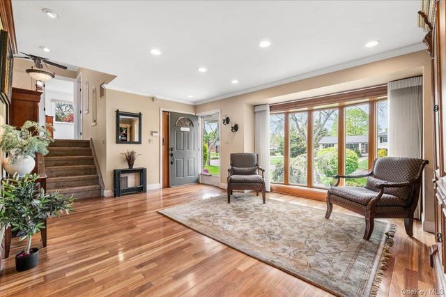 1 Nita Street, East Northport, NY 11731