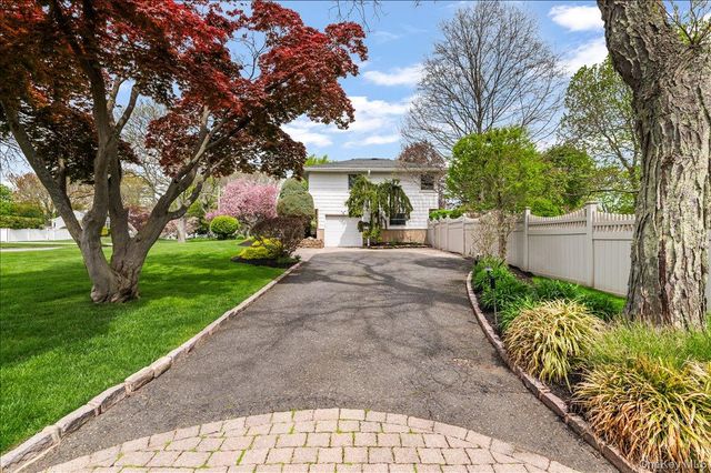 1 Nita Street, East Northport, NY 11731