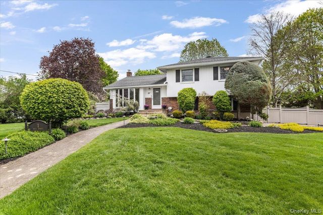 1 Nita Street, East Northport, NY 11731