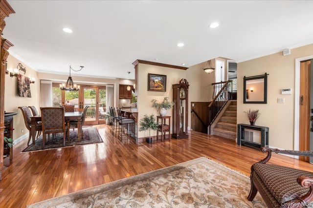 1 Nita Street, East Northport, NY 11731