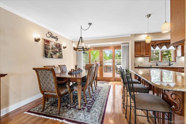 1 Nita Street, East Northport, NY 11731