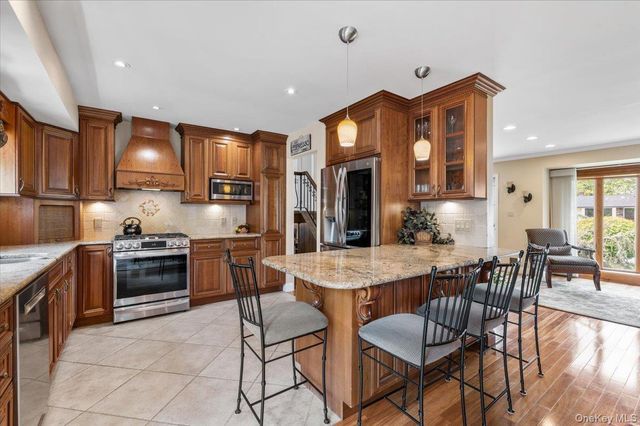 1 Nita Street, East Northport, NY 11731