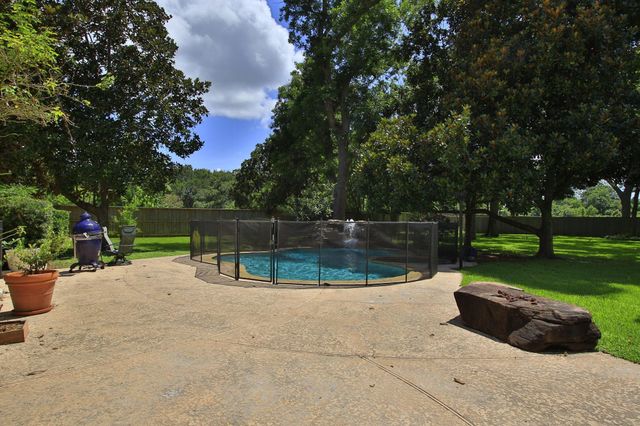2407 Churchills Ferry, Richmond, TX 77406