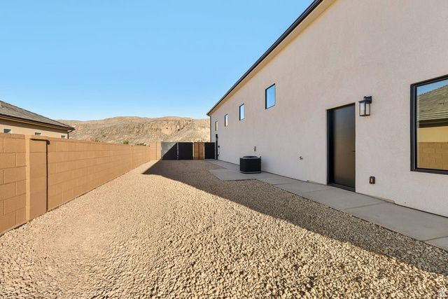 2005 S 950 W, Hurricane, UT 84737