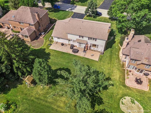 7553 Ridgewood Lane, Burr Ridge, IL 60527