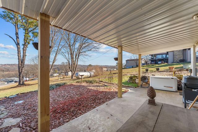 25620 Hillcrest Drive, Shell Knob, MO 65747