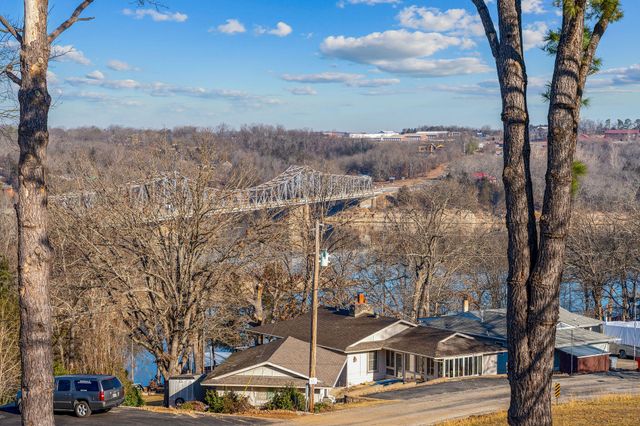 25620 Hillcrest Drive, Shell Knob, MO 65747