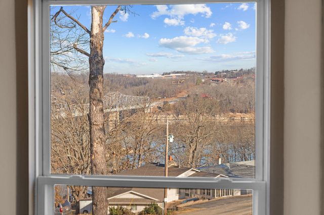 25620 Hillcrest Drive, Shell Knob, MO 65747