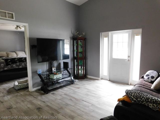 213 West Boulevard, Sebring, FL 33870