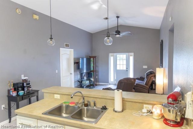 213 West Boulevard, Sebring, FL 33870