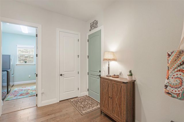 10113 Lavon BND, Austin, TX 78717