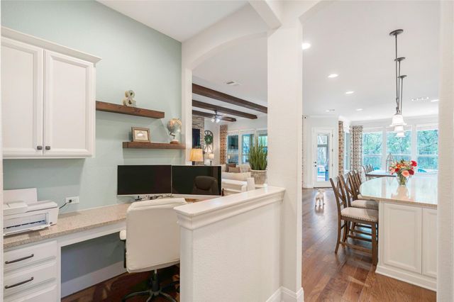 10113 Lavon BND, Austin, TX 78717