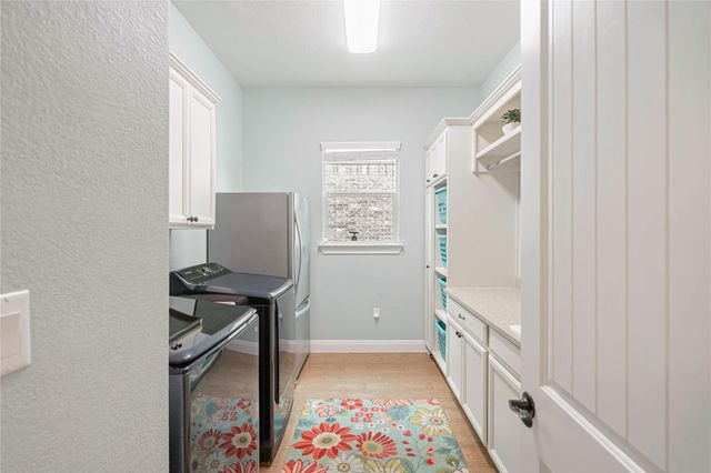 10113 Lavon BND, Austin, TX 78717