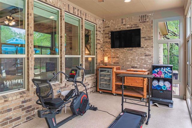 10113 Lavon BND, Austin, TX 78717