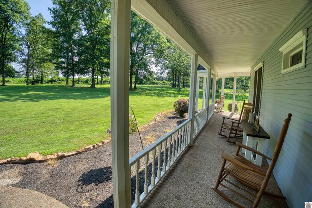 453 N Wadesboro Road, Benton, KY 42025