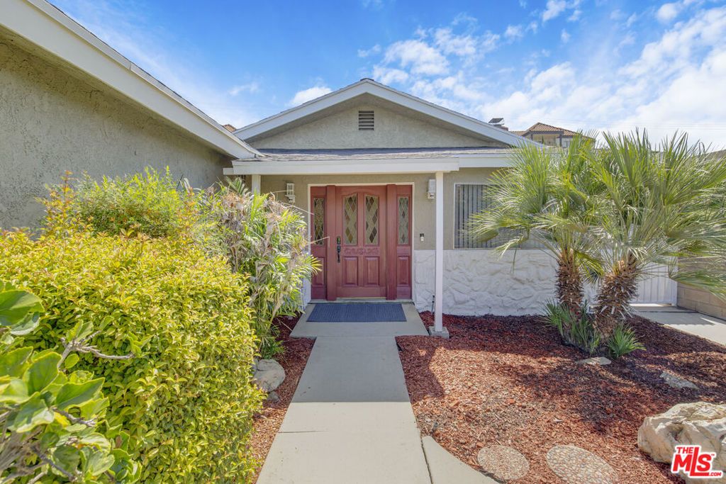 3234 Locust Avenue, Long Beach, CA 90807 — exterior