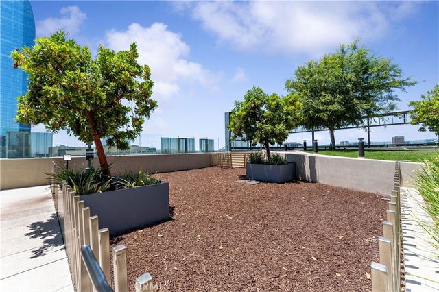 889 Francisco Street 3205, Los Angeles, CA 90017