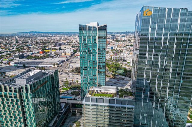 889 Francisco Street 3205, Los Angeles, CA 90017