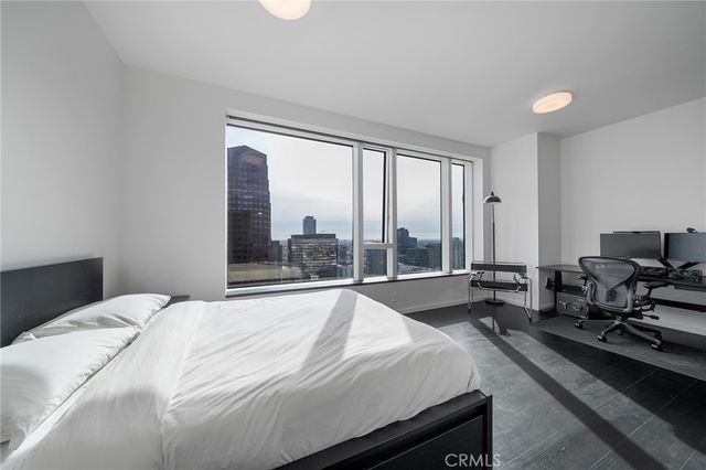 889 Francisco Street 3205, Los Angeles, CA 90017