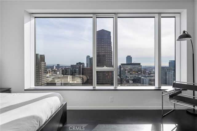 889 Francisco Street 3205, Los Angeles, CA 90017