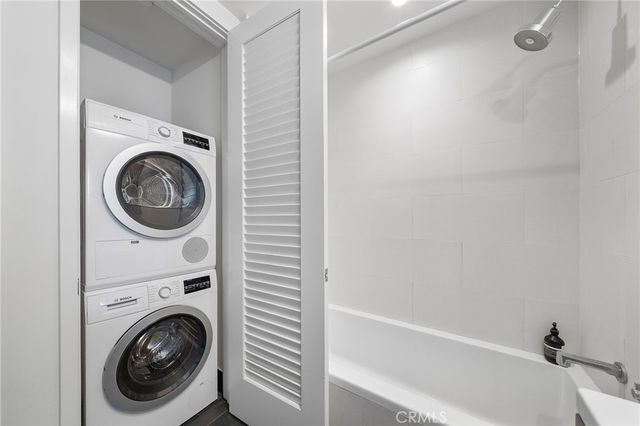 889 Francisco Street 3205, Los Angeles, CA 90017