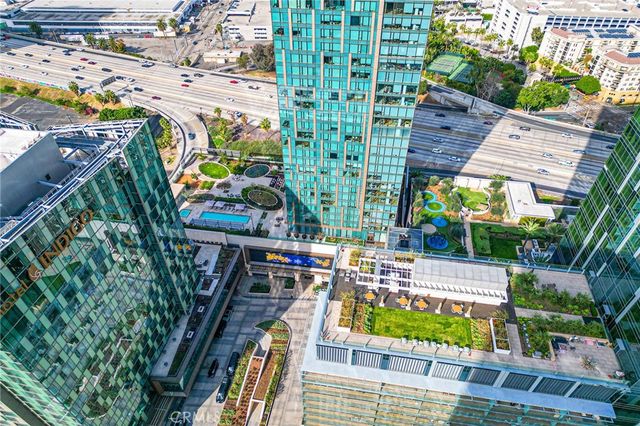 889 Francisco Street 3205, Los Angeles, CA 90017