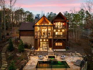 450 Miracle Lane, Blue Ridge, GA 30513