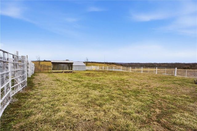 10625 Franklin Road, Richmond, MO 64085