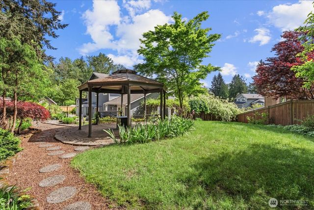 10706 219th Avenue Ct E, Buckley, WA 98321