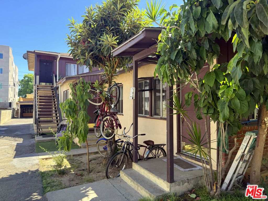 14830 Erwin Street, Los Angeles, CA 91411 — photo 2