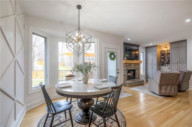 13113 Ballentine Street, Overland Park, KS 66213