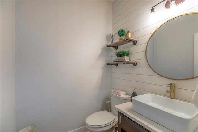 13113 Ballentine Street, Overland Park, KS 66213