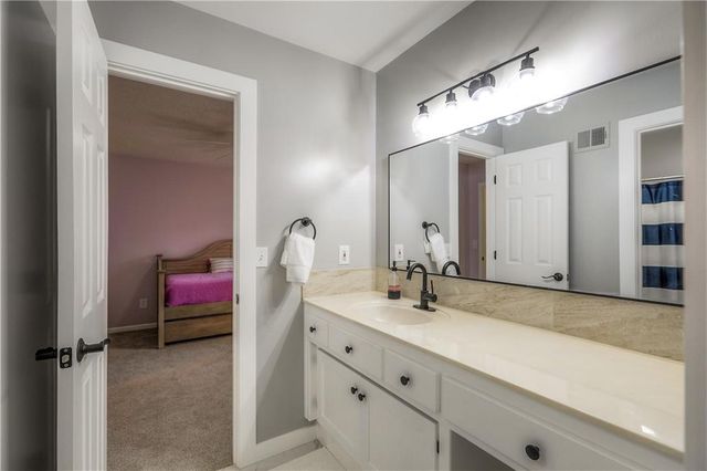 13113 Ballentine Street, Overland Park, KS 66213