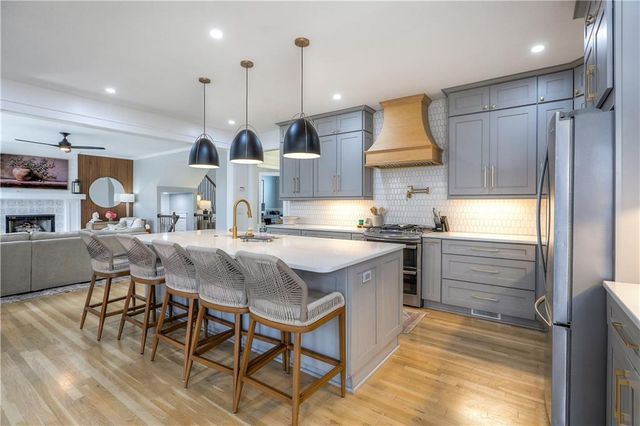 13113 Ballentine Street, Overland Park, KS 66213