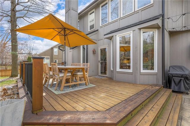 13113 Ballentine Street, Overland Park, KS 66213