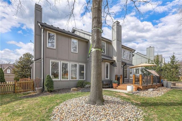 13113 Ballentine Street, Overland Park, KS 66213