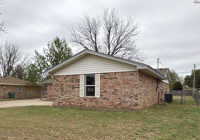 1404 AMHERST STREET, Burkburnett, TX 76354