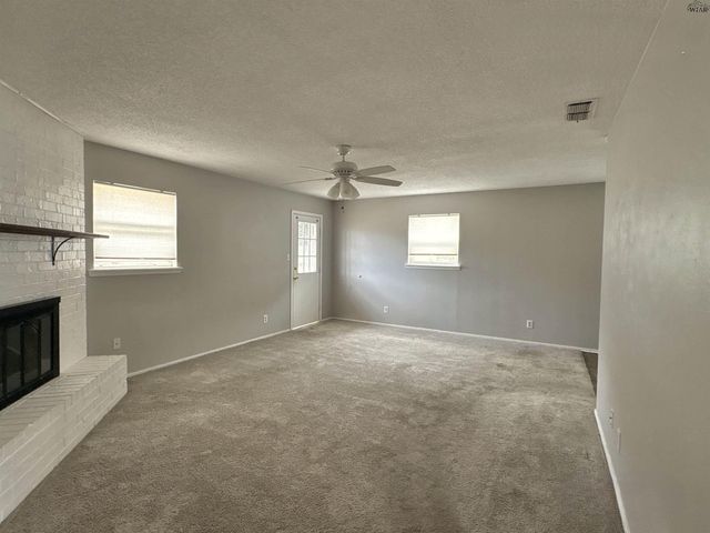 1404 AMHERST STREET, Burkburnett, TX 76354