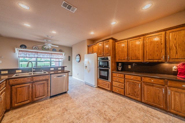 117 Wagon Wheel Circle, Leonard, TX 75452