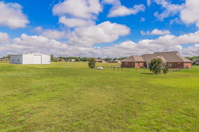 117 Wagon Wheel Circle, Leonard, TX 75452