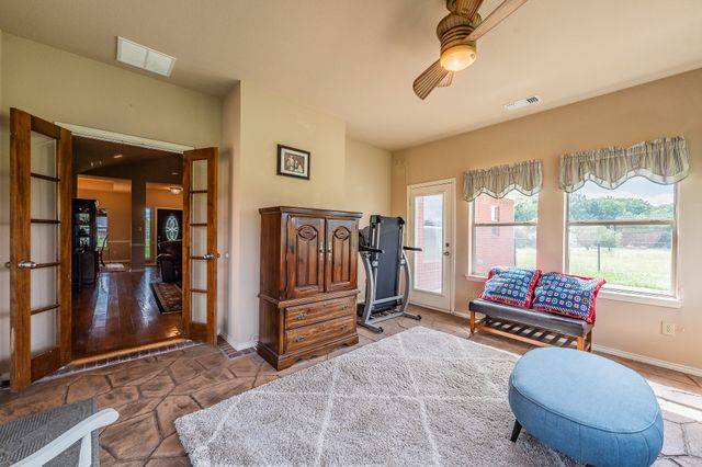 117 Wagon Wheel Circle, Leonard, TX 75452