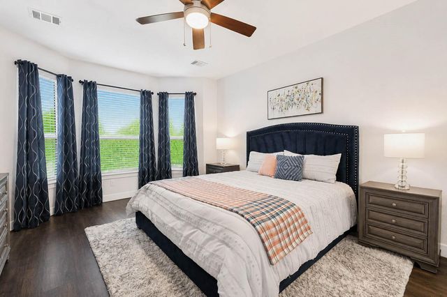 5914 Pedernales Bend Lane, Fulshear, TX 77441