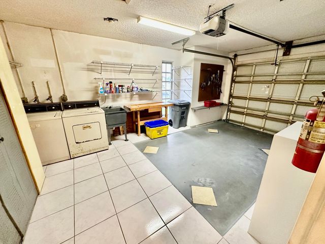 5483 VIBURNUM Circle, Delray Beach, FL 33484